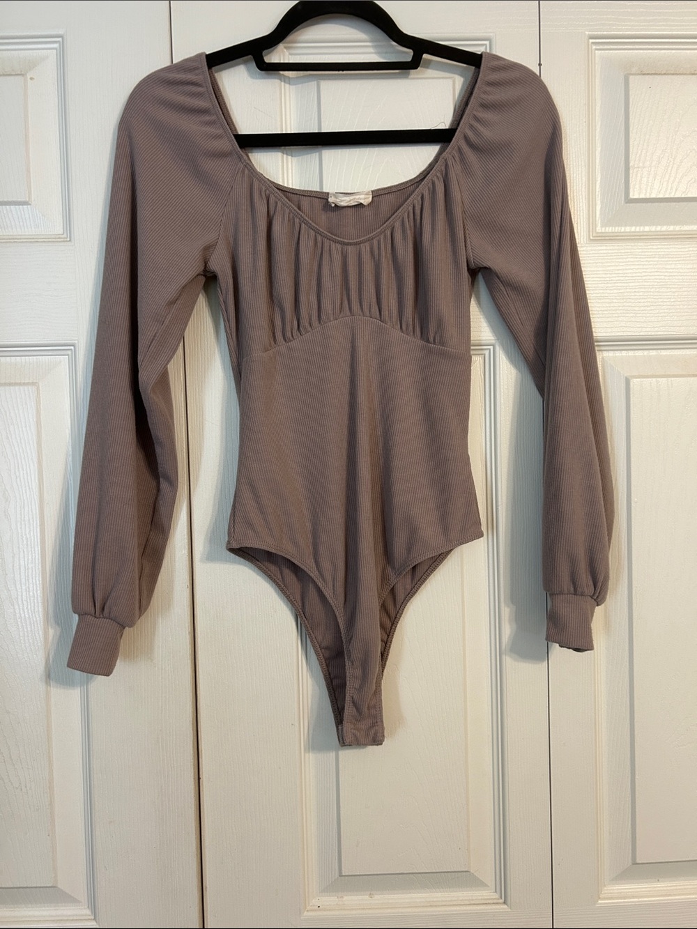 Altar’d State Small Long Sleeve Ribbed Neutral Bodysuit Romantic Gathered